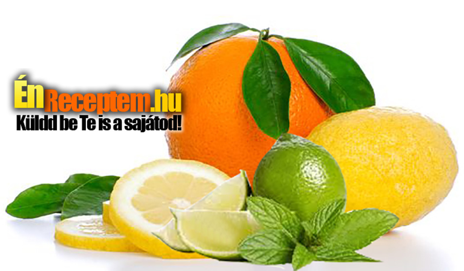 A gyümölcsöket folyóvízzel alaposan megmossuk, de tényleg alaposan, végeit levágjuk, majd felkarikázzuk. A mentát szárával csípjük le, úgy mossuk meg utána szedjük le a leveleket.